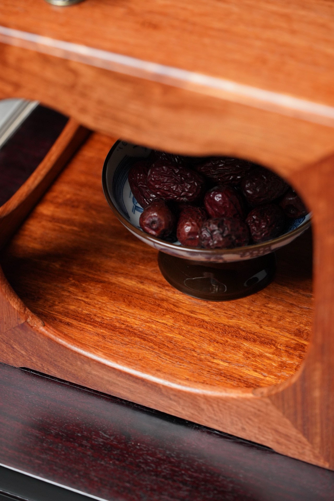 Solid Rosewood Incense Stand | Single-Board | Mortise & Tenon | Curved Design