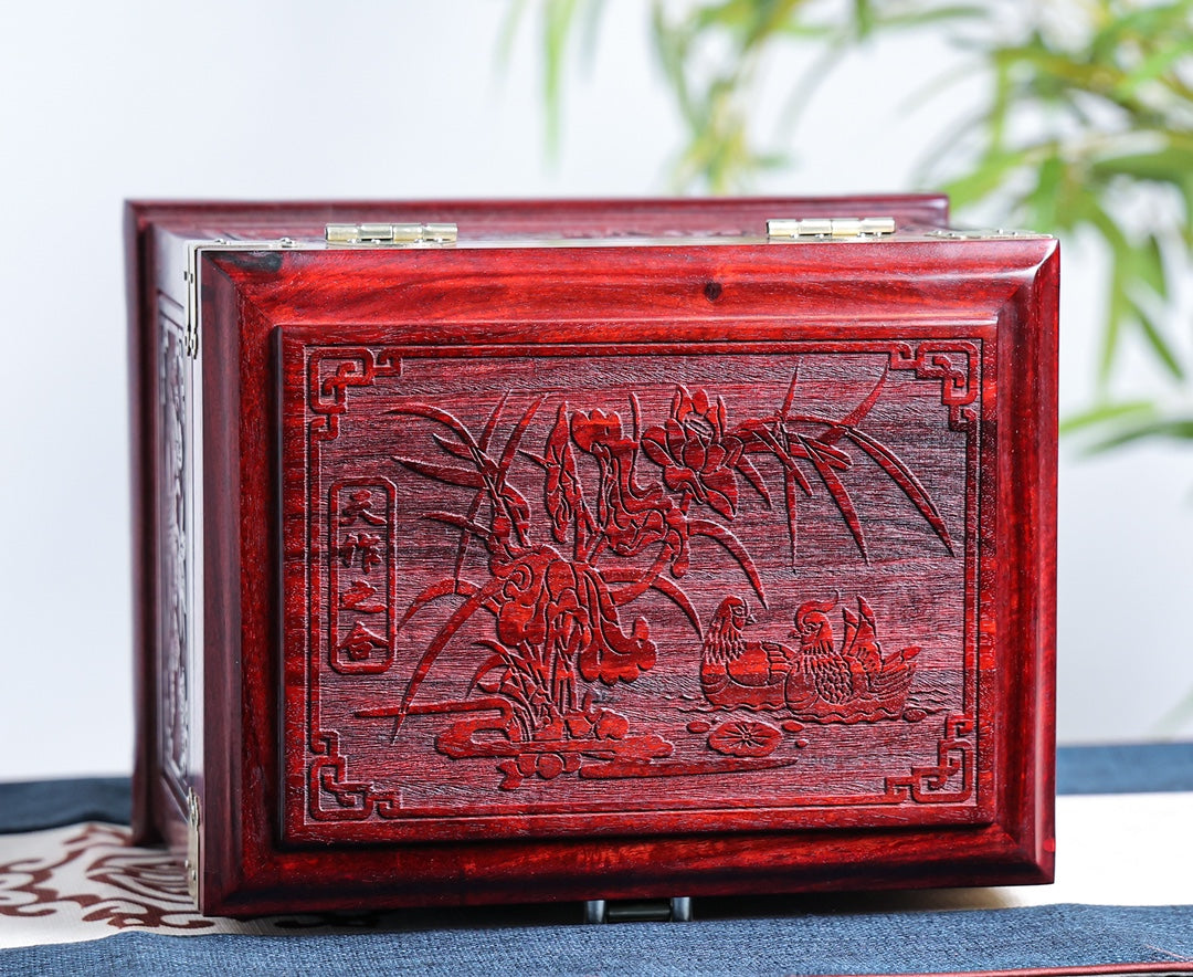 Carved Blood Sandalwood Jewelry Box – “Perfect Match” Design, Antique Bridal Chest with Silk Gift Box (24.5×19×17cm