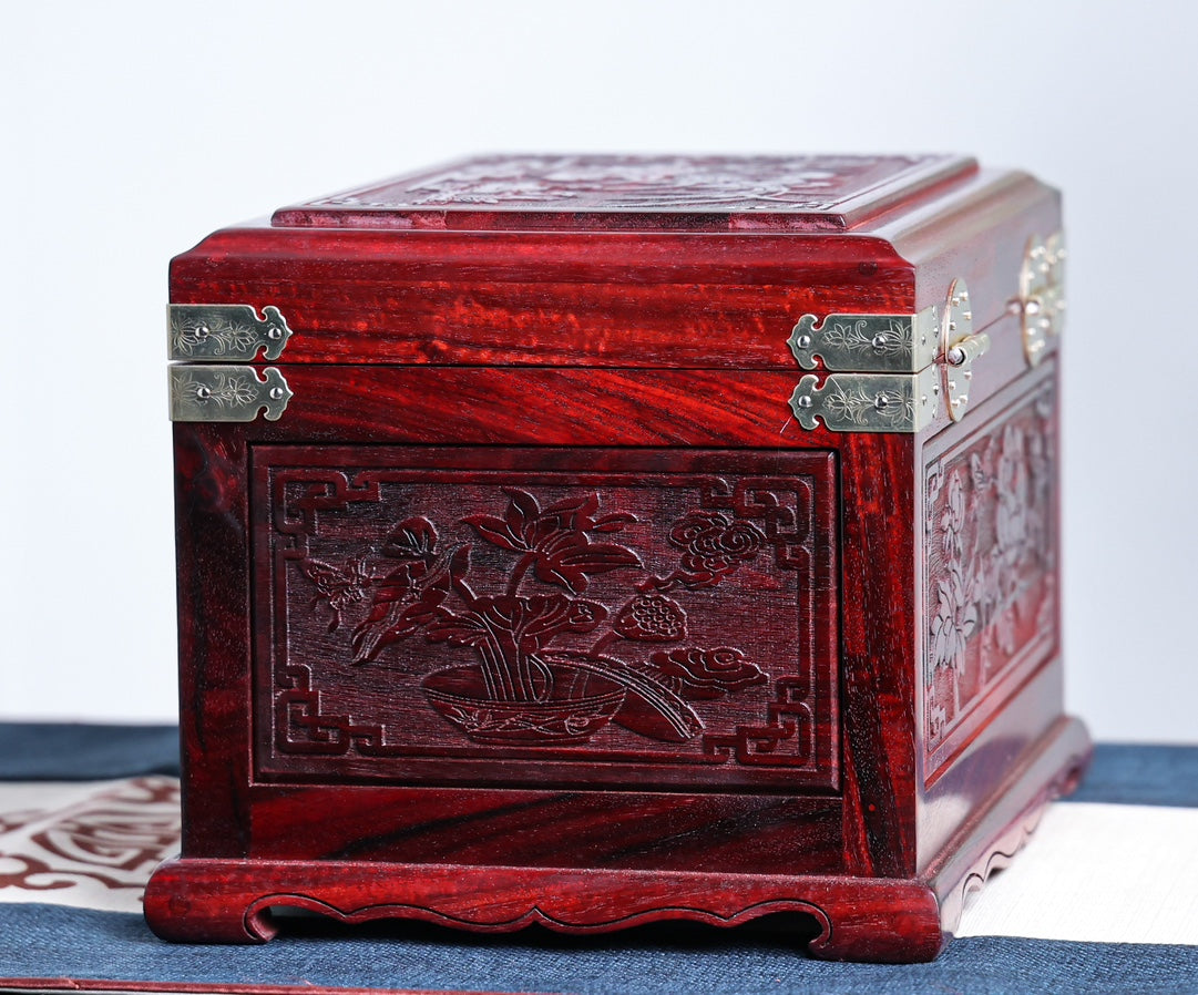 Carved Blood Sandalwood Jewelry Box – “Perfect Match” Design, Antique Bridal Chest with Silk Gift Box (24.5×19×17cm