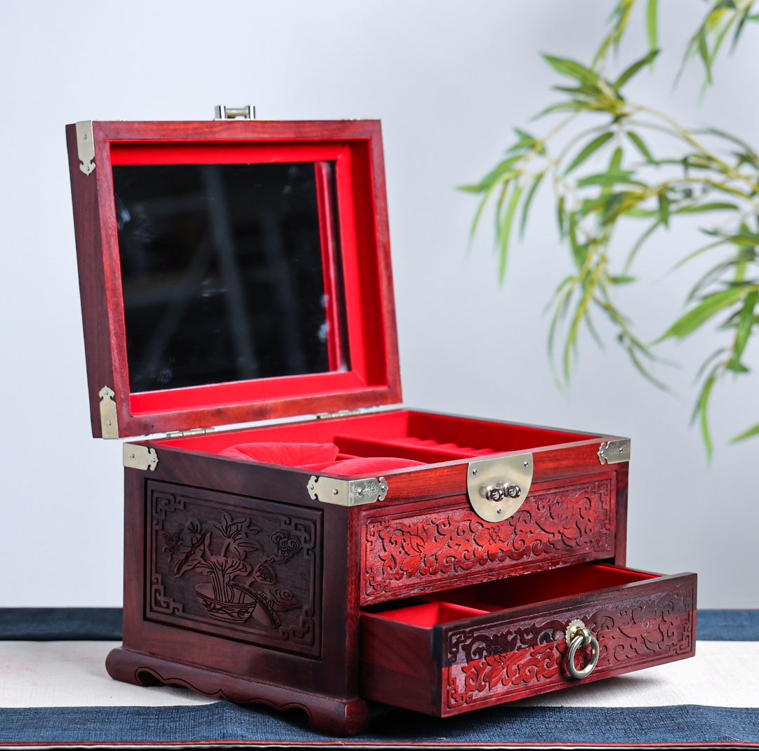Carved Blood Sandalwood Jewelry Box – “Perfect Match” Design, Antique Bridal Chest with Silk Gift Box (24.5×19×17cm