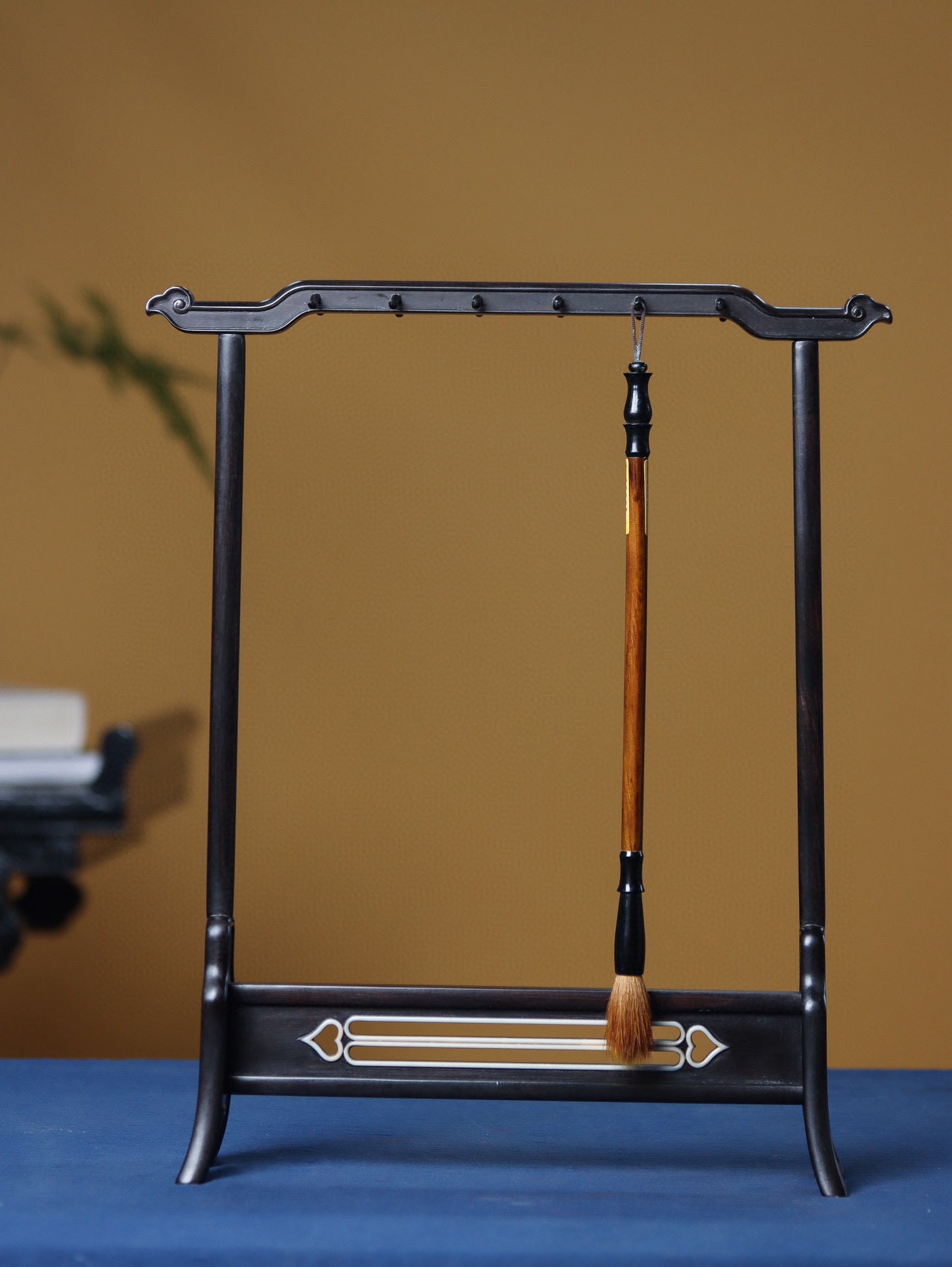 Zitan 12-Hook Brush Stand – Elegant Curved Design, Handcrafted from Solid Wood