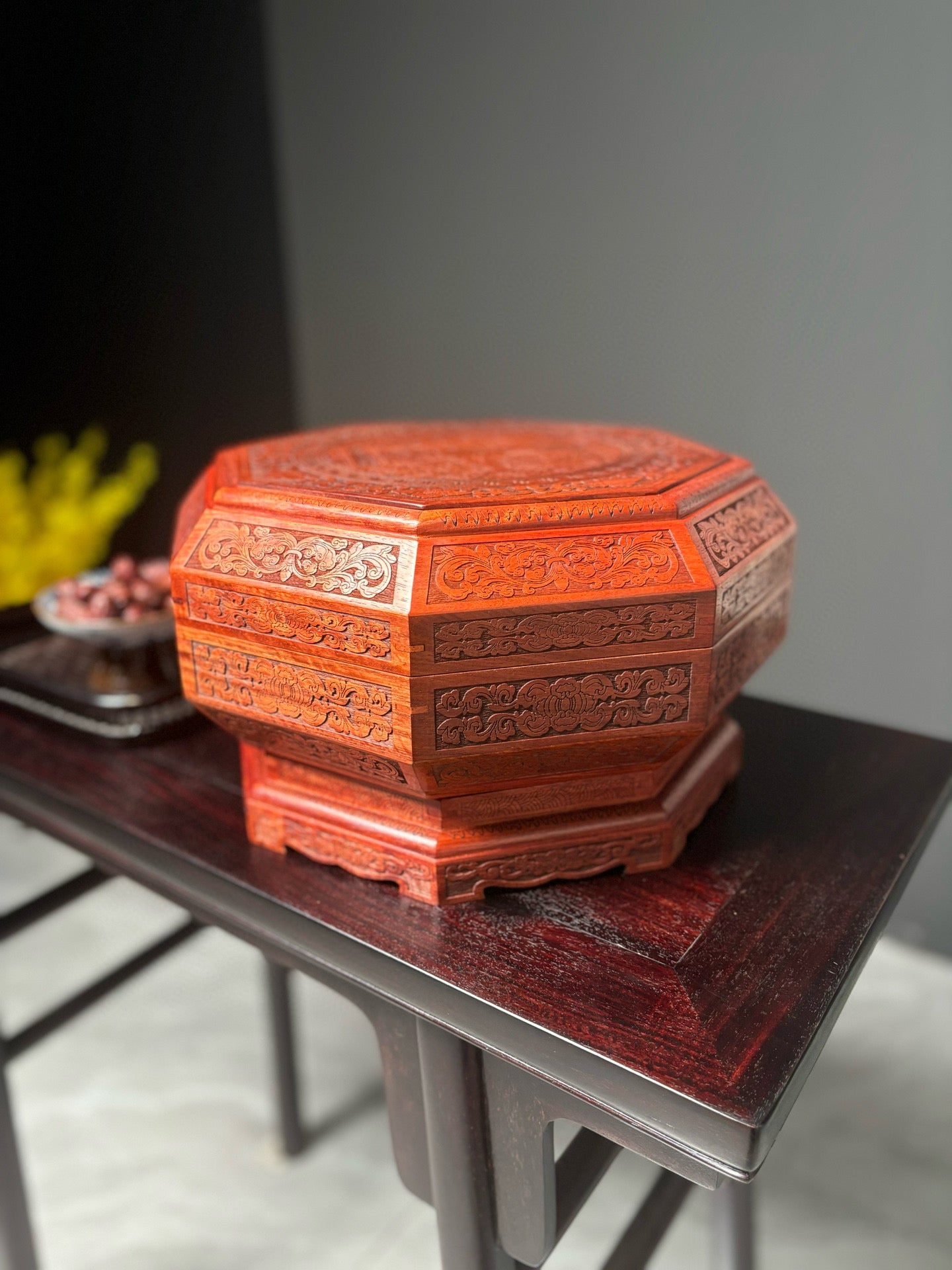 Burmese Padauk Rotating Snack Tray – Fortune Spinner with Mortise & Tenon Craft