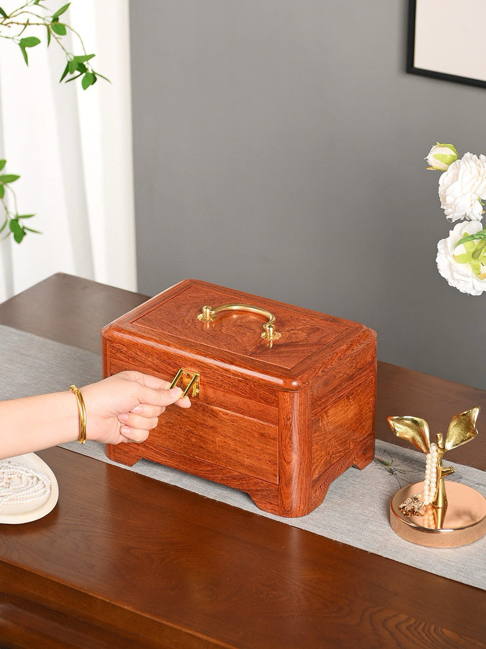 Burmese Padauk Portable Mirror Box · Solid Wood · All-Board Construction
