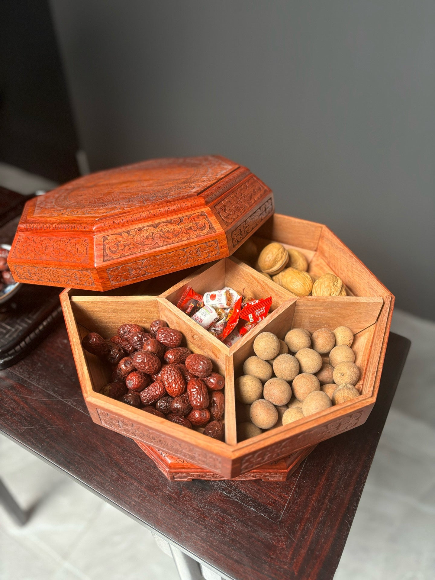 Burmese Padauk Rotating Snack Tray – Fortune Spinner with Mortise & Tenon Craft