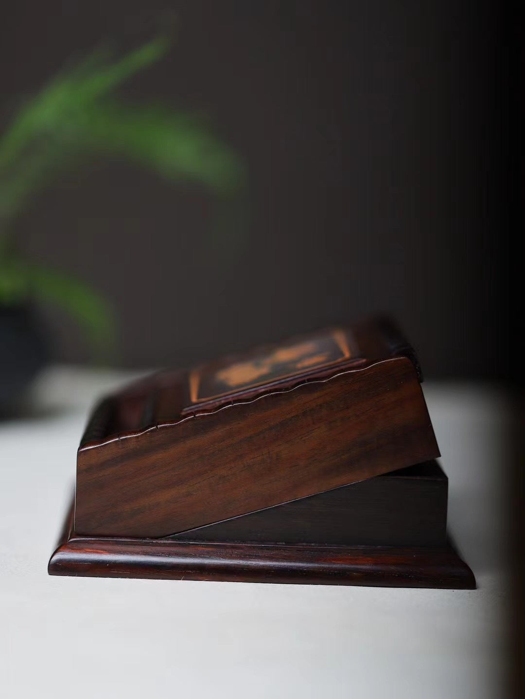 Rosewood Automatic Pop-Up Cigarette Box | Solid Wood Craft | Luxury Desktop Organizer