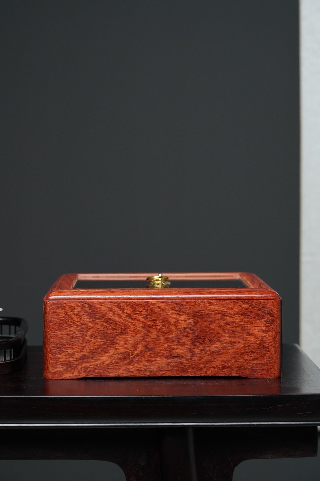 Burmese Padauk Four-Square Fruit Plate – Handcrafted with Dovetail Joint – 24×24×9 cm