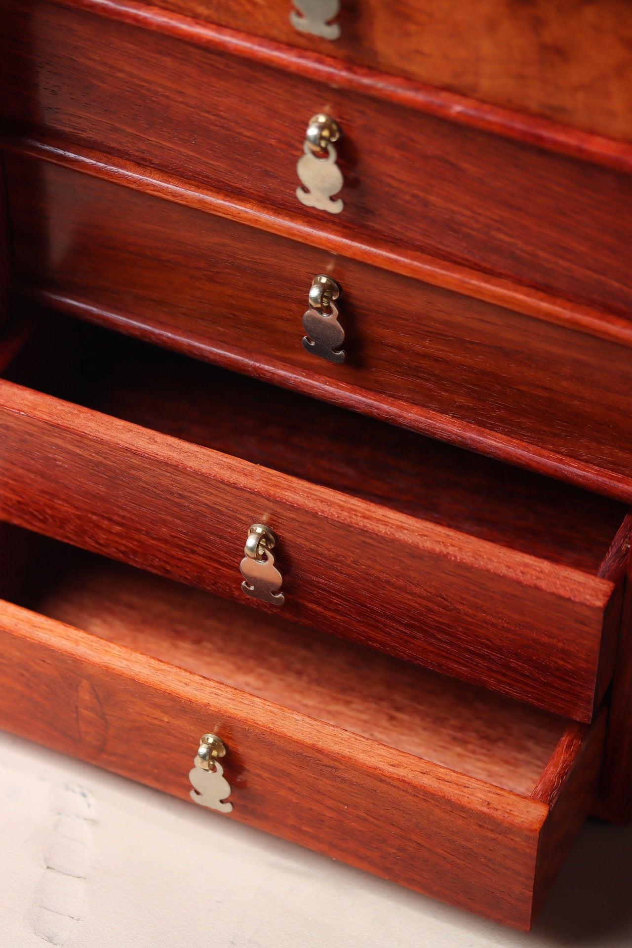 Portable 5-Drawer Chest in Burmese Padauk – Mortise and Tenon, Solid Panel, Elegant Craft