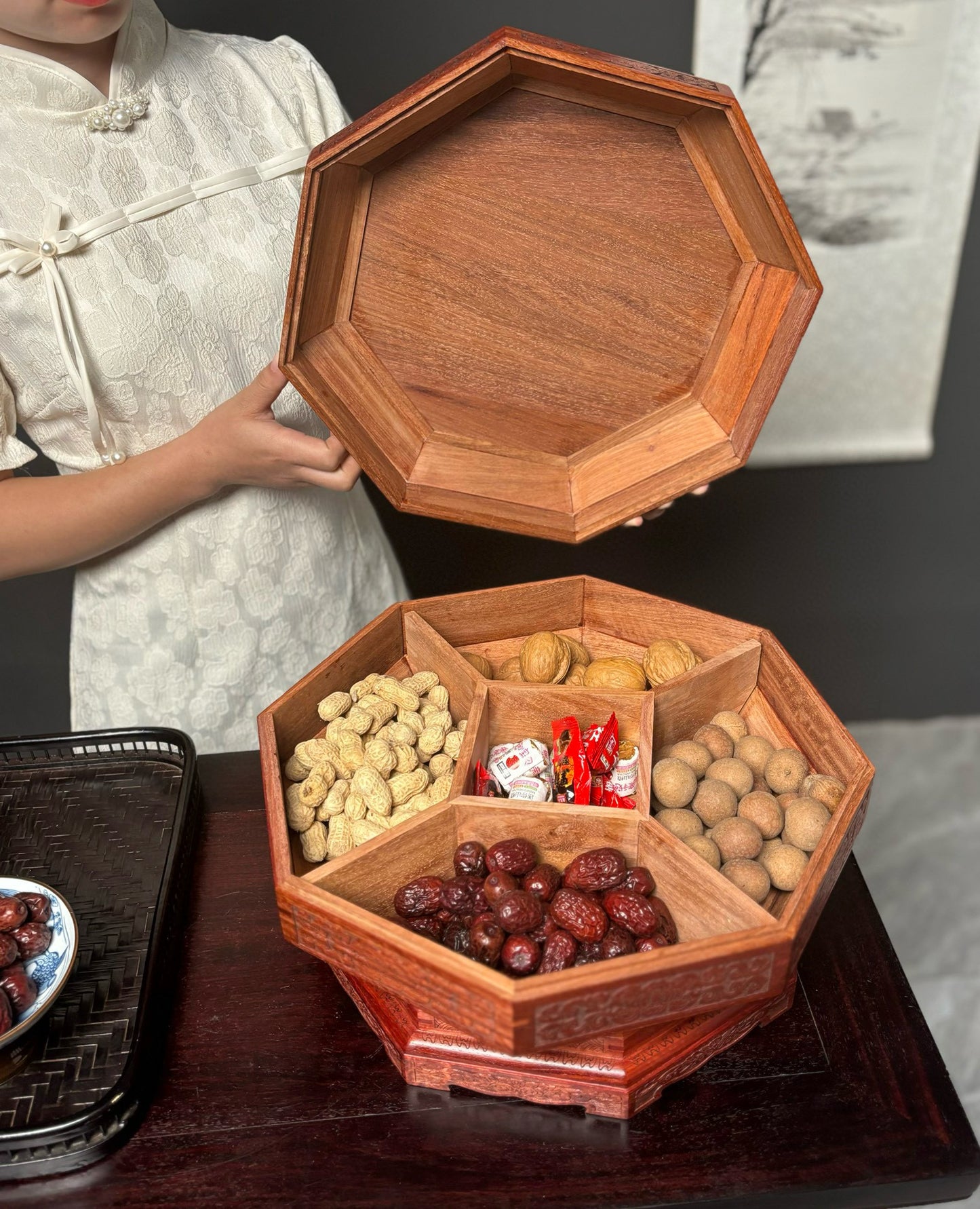 Burmese Padauk Rotating Snack Tray – Fortune Spinner with Mortise & Tenon Craft